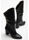 Liora Kadın Siyah Arkası Fermuarlı Sivri Burun Büzgülü Çizme