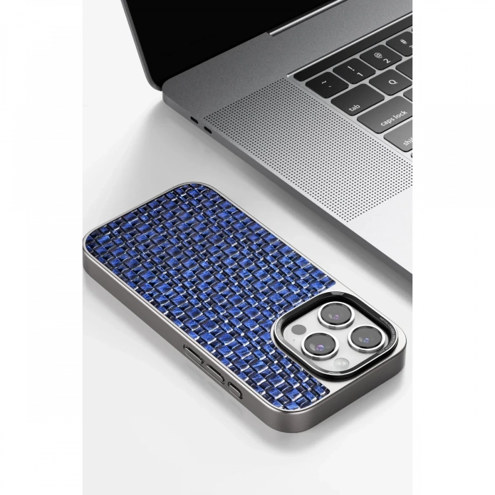 Apple iPhone 15 Pro Max Brand Kapak