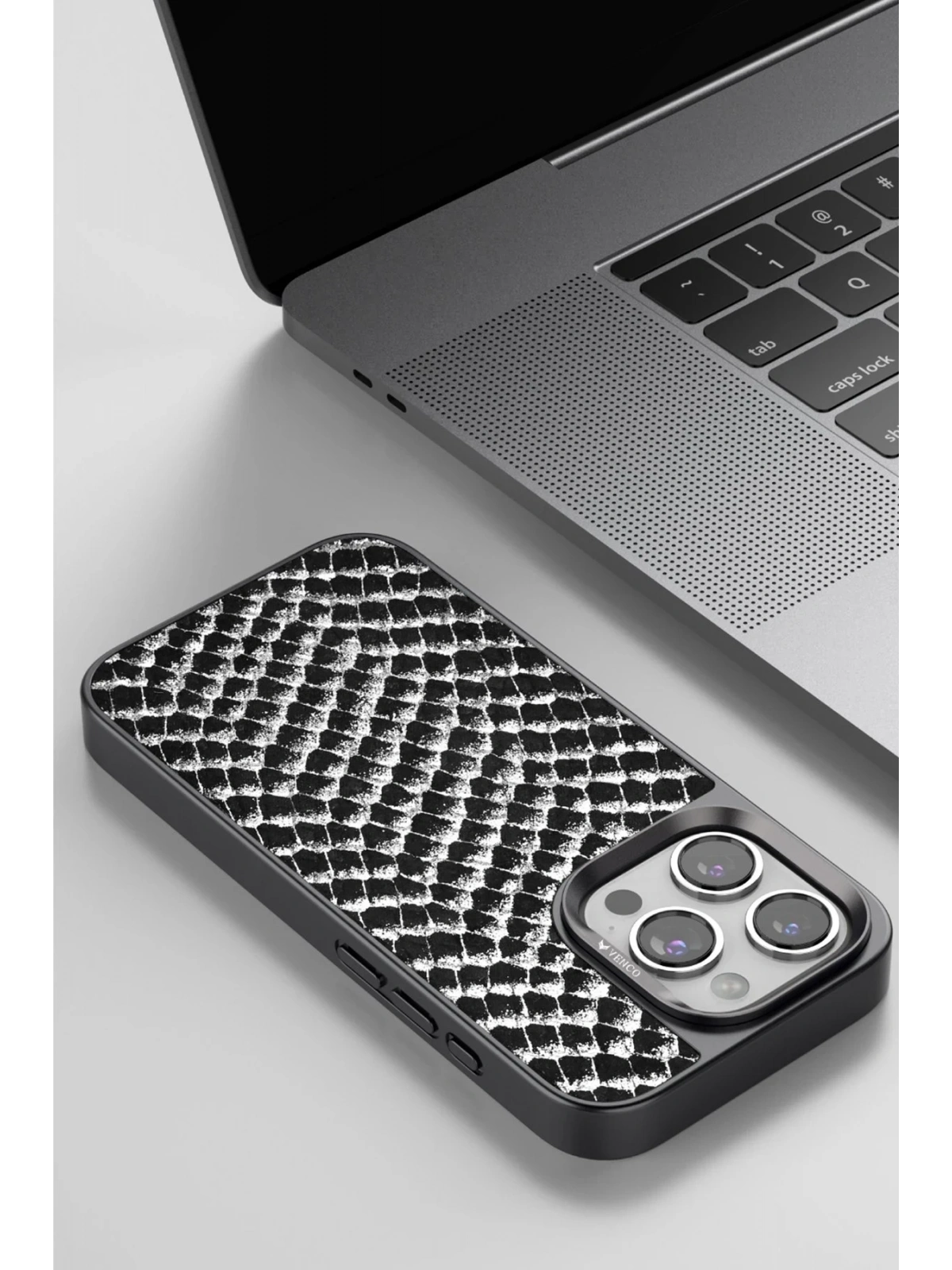 Venco Apple iPhone 14 Pro Viper Kapak - Siyah