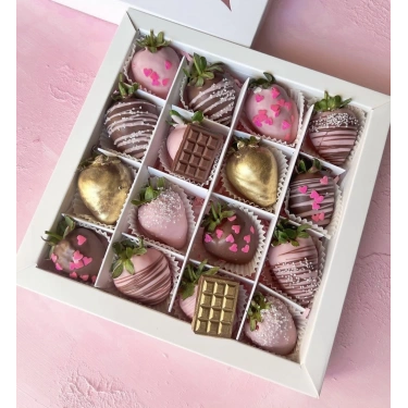 Strawberry Box Kutusu