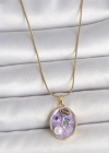 316L Çelik Gold Renk Zincir Mor Çiçek İşlemeli İnci Detay Portre Model Kadın Kolye