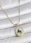 316L Çelik Gold Renk Zincir Turkuaz Mineli İncili Çiçek İşlemeli Portre Model Kadın Kolye
