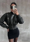 Beli büzgülü crop deri ceket siyah
