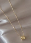Gold Renk Zirkon Taşlı Küp Model C Harfli Kolye