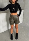İki düğmeli pileli şort