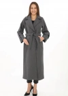 Kadın Uzun Kaşe Kaban – Yünlü Dokuma Kaşmir Kumaş, Kruvaze Yaka, Kuşaklı Astarlı Tesettür Uyumlu Şık Kışlık Siyah Model - Füme