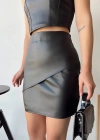 Kapaklı asimetrik model deri etek siyah s240106
