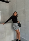 Kapaklı kaşe şort etek siyah beyaz kazayağı h261218