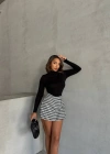 Kapaklı kaşe şort etek siyah beyaz kazayağı h261218
