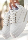 Lulu Beyaz Cilt Bağcıklı Spor Ayakkabı
