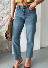 Mom fit kar yıkama bıyık detaylı jeans pantolon d2006