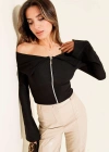 Omzu Açık Fermuarlı Bluz siyah T4330