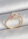 Pirinç Gold Renk Beyaz Mineli Pembe Zirkon Taşlı Çiçek Model Kadın Yüzük