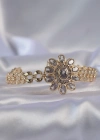Pirinç Gold Renk İri Zirkon Taşlı Çiçek Figürlü Bileklik