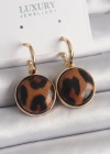 Pirinç Gold Renk Leopar Desenli Daire Model Kadın Küpe