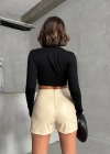Tokalı deri şort h24444