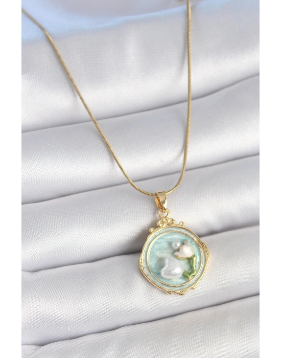 316L Çelik Gold Renk Zincir Turkuaz Mineli İncili Çiçek İşlemeli Portre Model Kadın Kolye