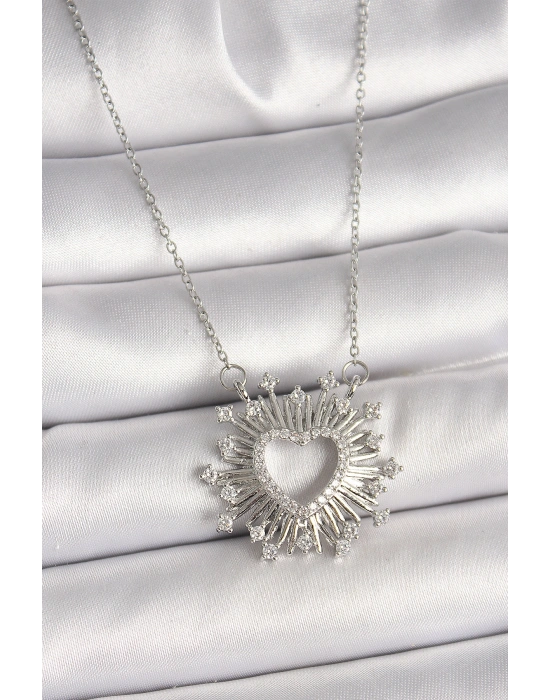 316L Çelik Gümüş Renk Zirkon Taşlı Kalp Model Kadın Kolye