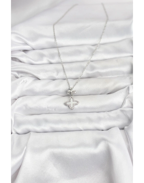 316L Çelik Zincir Gümüş Renk 4 Yapraklı Yonca Model Zirkon Taşlı Kadın Kolye