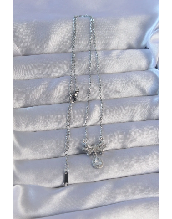 316L Çelik Zincirli Gümüş Renk Zirkon Taşlı Damla Detay Fiyonk Model Kolye