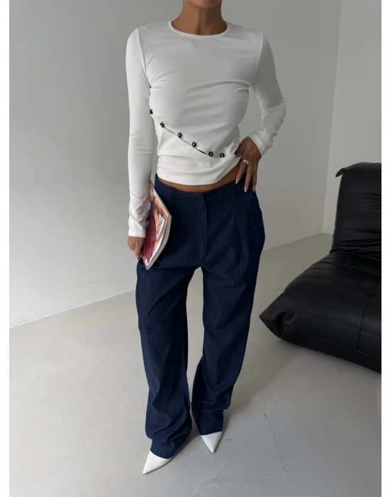 Asimetrik alt detaylı bluz beyaz