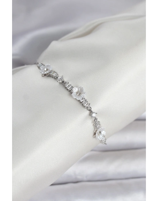 Baget Zirkon Taşlı Çiçek Model Gümüş Renk Asansörlü Kadın Bileklik