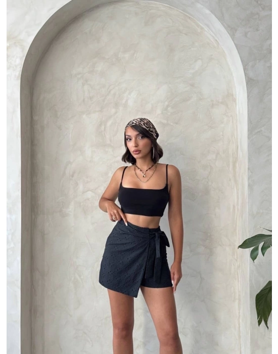 Brodeli şort etek s255075