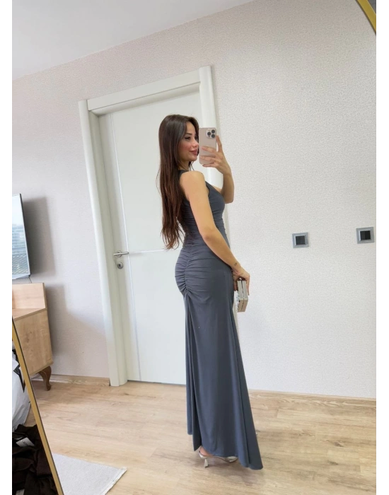 Bürümcük Kumaşlı İçi Astarlı Üzgülü Kolsuz Büzgülü Uzun Elbise - Füme