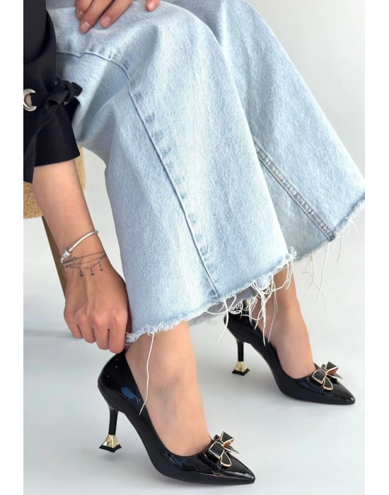 Coby Siyah Rugan Topuklu Ayakkabı