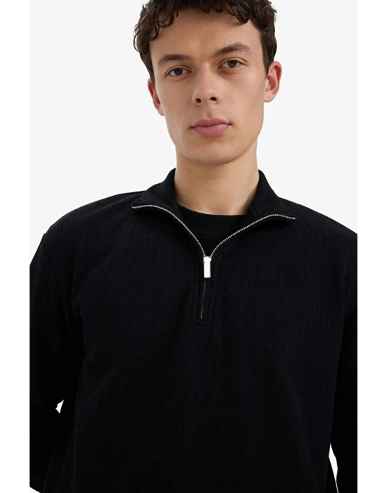 Comfort Fit Dik Yaka Dokulu Yarım Fermuarlı Waffle Sweatshirt