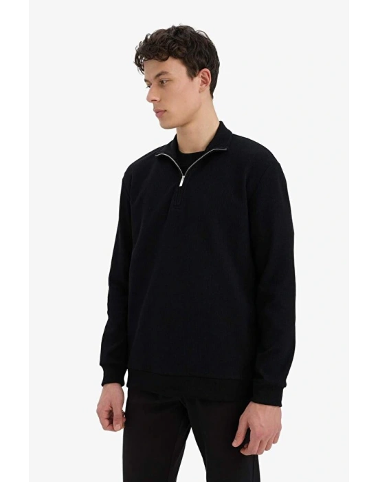 Comfort Fit Dik Yaka Dokulu Yarım Fermuarlı Waffle Sweatshirt