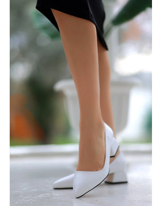 Desniy Beyaz Cilt Topuklu Ayakkabı