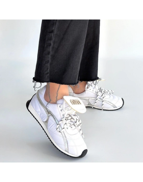 Dissa Beyaz Cilt Bağcıklı Paraşüt Detaylı Spor Ayakkabı