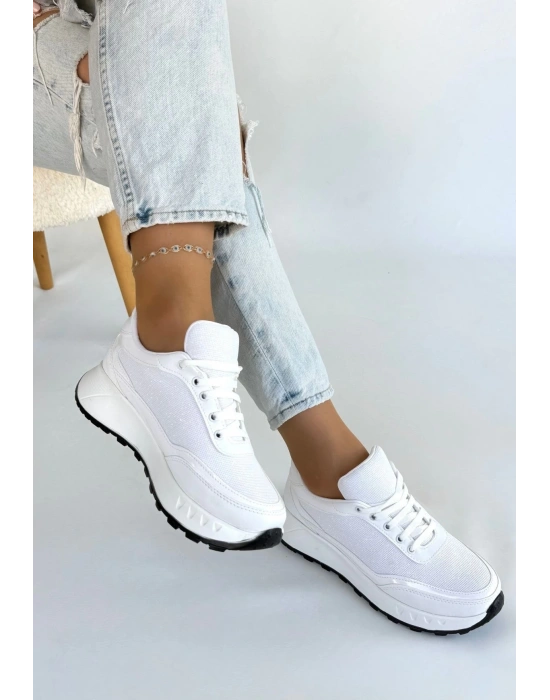 Edva Beyaz Cilt Bağcıklı Spor Ayakkabı