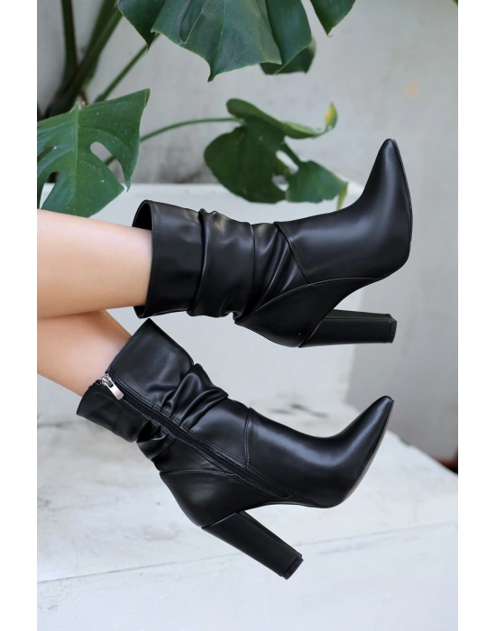 Erita Siyah Cilt Topuklu Çizme