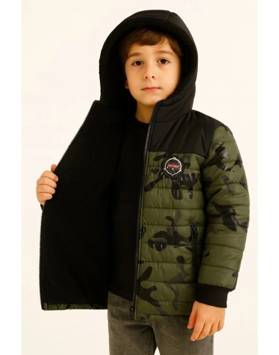 Erkek Çocuk Kamuflaj Desenli Mont İçi Sıcak Tutan Pelüş Astarlı, Kapüşonlu, Fermuarlı Kışlık Su İtici Şişme Mont - Haki