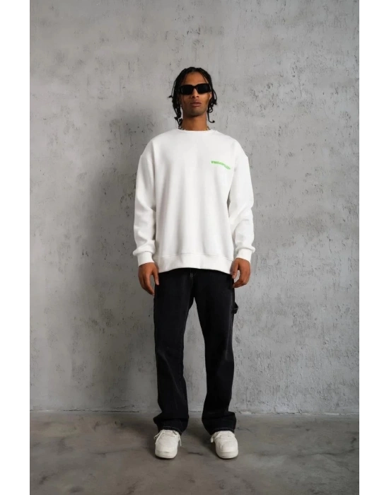 Erkek Oversize Sweatshirt – Beyaz Renk | Ön ve Sırt Baskılı, Üç İplik İçi Pamuklu Kumaş, Rahat Kalıp, Ribanalı Kışlık Sweat | Winagain Polizei Serisi - Beyaz