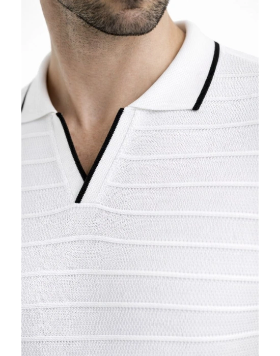 Erkek Triko Kumaş Yakalı Düğmesiz Açık Yaka Fitilli Kısa Kollu Regular Fit Tişört T-shirt - Beyaz