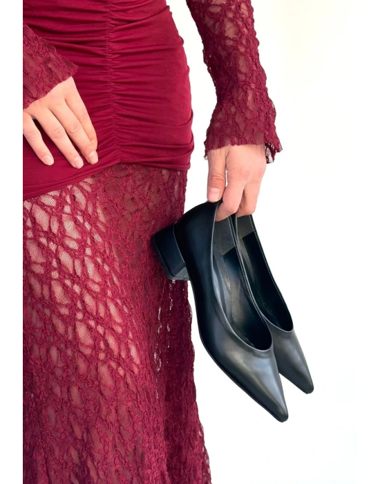 Ferla Siyah Cilt Topuklu Ayakkabı