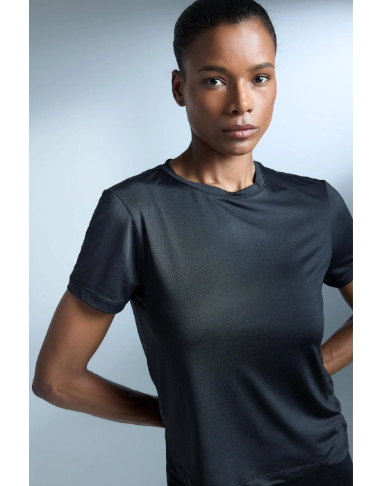 Fit Standart Fit Bisiklet Yaka Sporcu Basic Düz Kısa Kollu Siyah Tişört D2296ax25sp Siyah