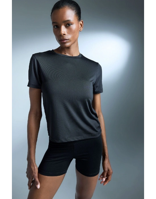 Fit Standart Fit Bisiklet Yaka Sporcu Basic Düz Kısa Kollu Siyah Tişört D2296ax25sp Siyah