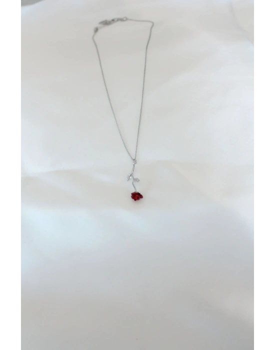 Gümüş Kaplama Kırmızı Gül Figürlü Kadın Kolye