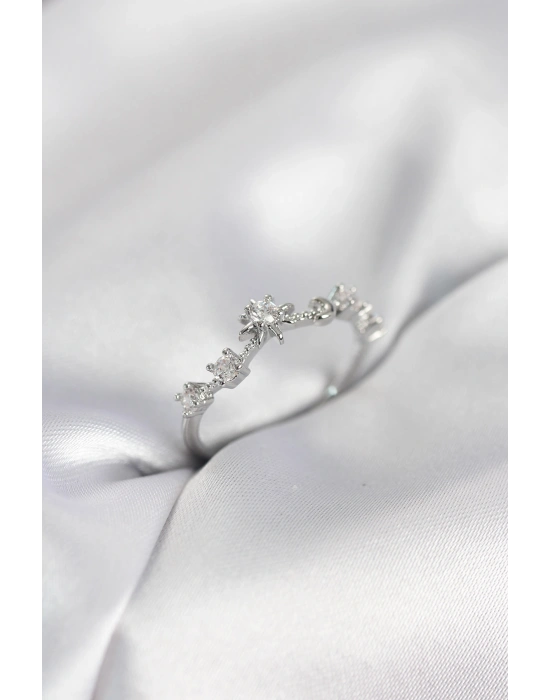 Gümüş Renk Gece Temalı Zirkon Taşlı Kadın Yüzük