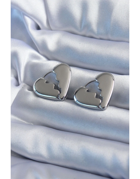 Gümüş Renk Kırık Kalp Model Pirinç Kadın Küpe