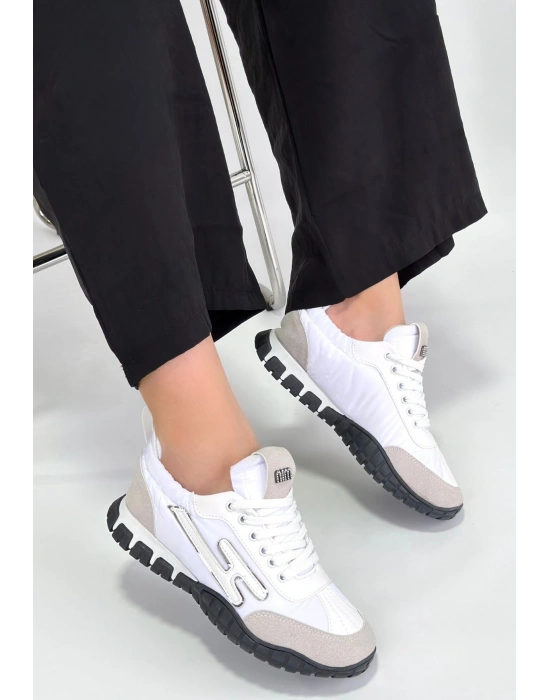 Huer Beyaz Nubuk Bağcıklı Spor Ayakkabı