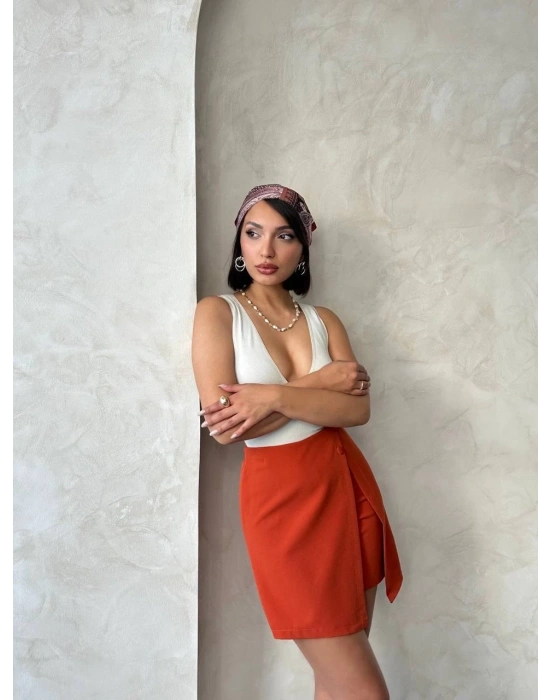 İki düğmeli kapaklı şort etek kremit s24046