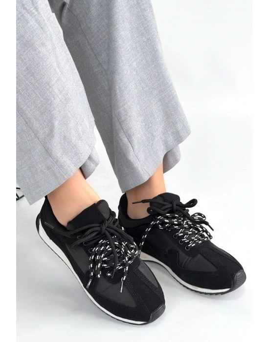 Jeat Siyah Nubuk Bağcıklı Spor Ayakkabı