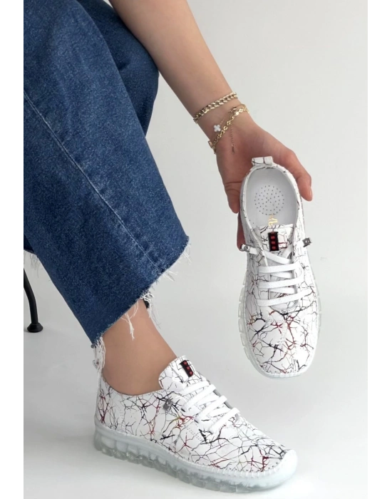 Jiten Beyaz Desenli Deri Bağcıklı Spor Ayakkabı