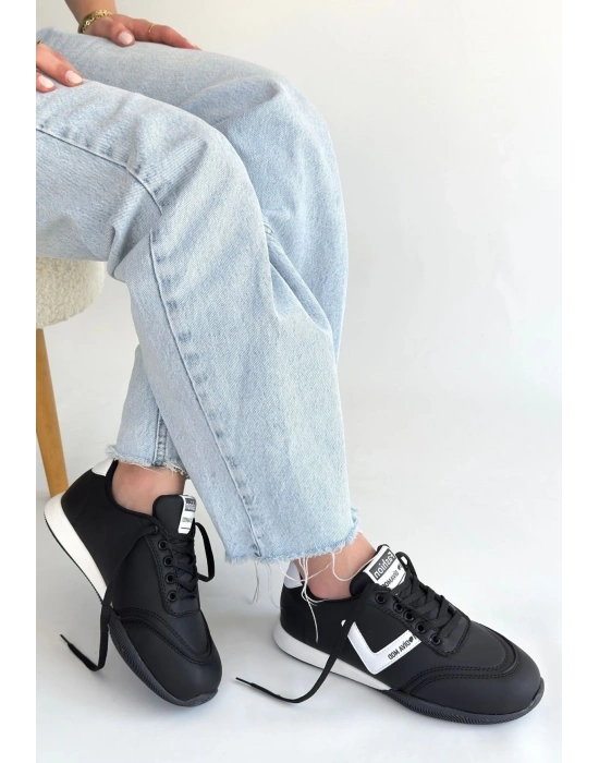 Jowen Siyah Cilt Beyaz Detaylı Bağcıklı Spor Ayakkabı