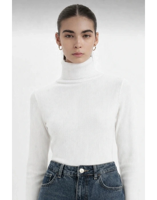 Kadın Beyaz Fitilli Balıkçı Yaka Triko Kazak